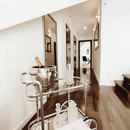 Апартаменты Rabe Old Town - Two-level Retreat *