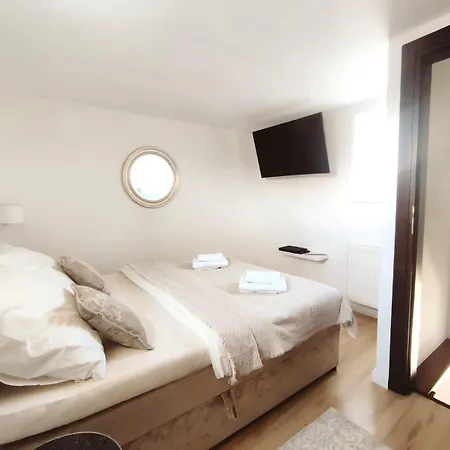 Rabe Old Town - Two-level Retreat Appartement