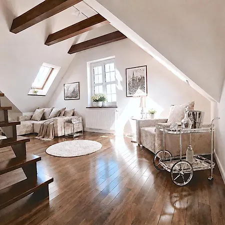 Old Town Duplex Penthouse - 73m2 Gdansk