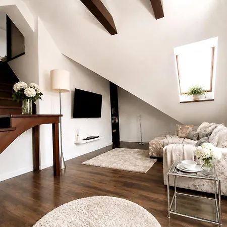 Old Town Duplex Penthouse - 73m2 Gdansk